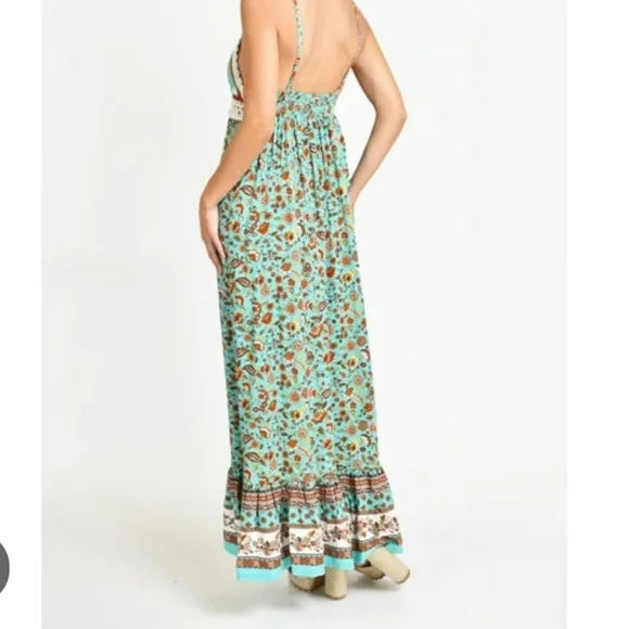 NWT Fun And Flirty Crochet Halter Style Maxi Dress - Picture 12 of 14